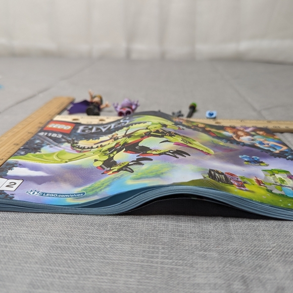 LEGO Minifigures Goblin King &  Magic Staff  Jimblin Goblin Cub, 2 Swords 41183 - Picture 13 of 15